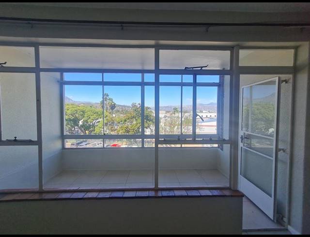 3 BEDROOM PROPERTY TO RENT IN SOMERSET WEST CENTRAL